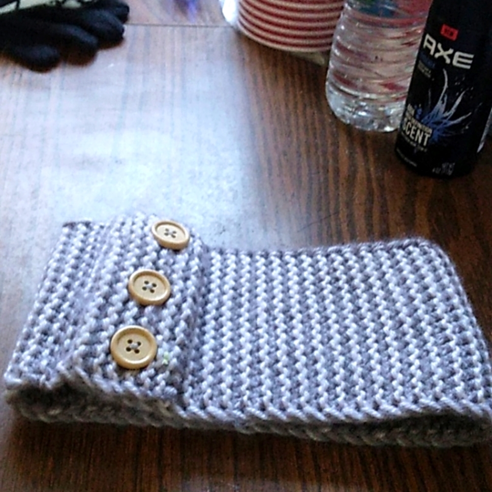 Brand new Cute knitted head band